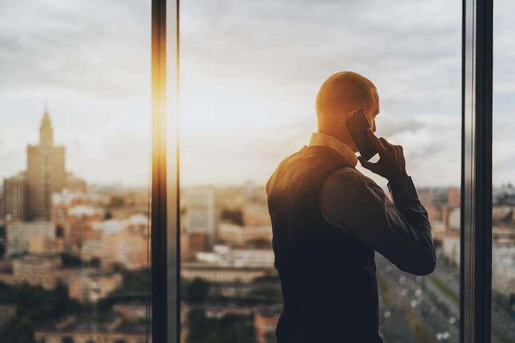 How to Succeed at Sandler Rule #28 - When Under Attack, Fall Back