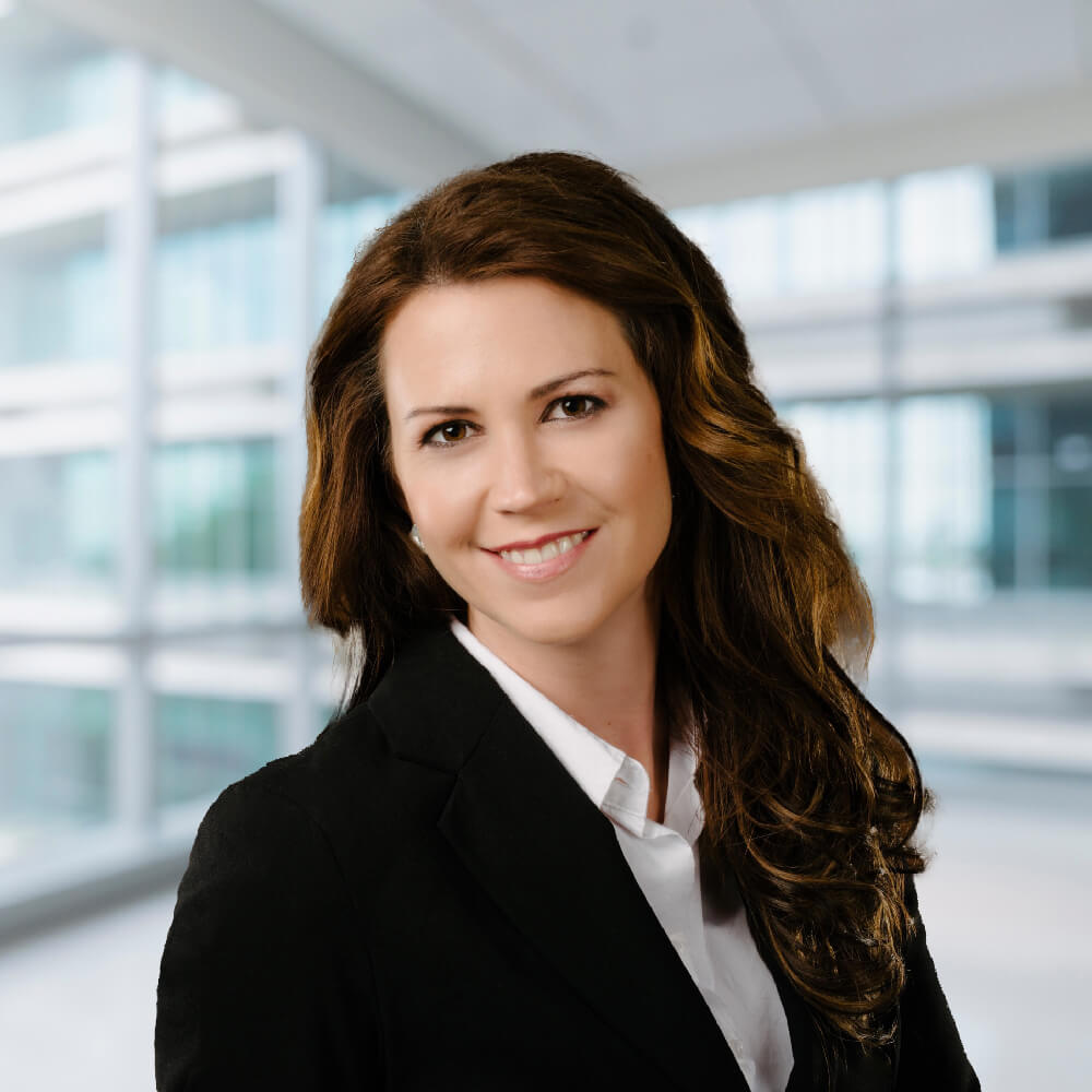 Nicole Simonson Headshot